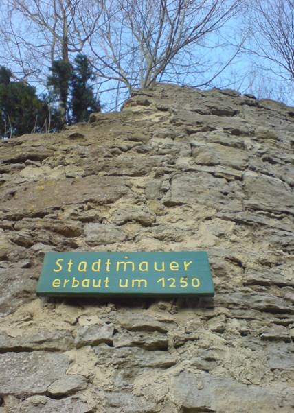 Stadtmauer erbaut um 1250